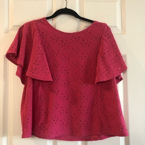 Nanette Nanette Lepore Eyelet Fuchsia Blouse size Medium - Picture 1 of 10